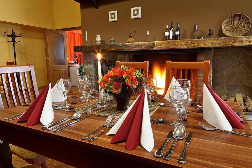 Hotel Racek Černá v Pošumaví Esterno foto