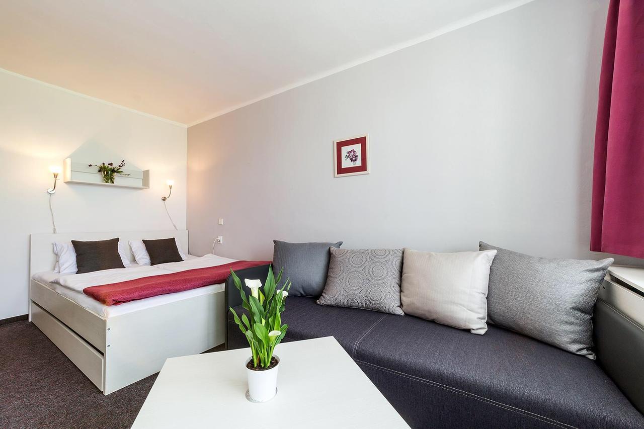 Hotel Racek Černá v Pošumaví Esterno foto