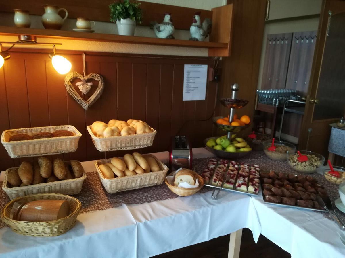 Hotel Racek Černá v Pošumaví Esterno foto