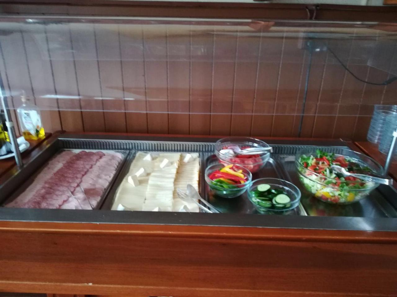 Hotel Racek Černá v Pošumaví Esterno foto