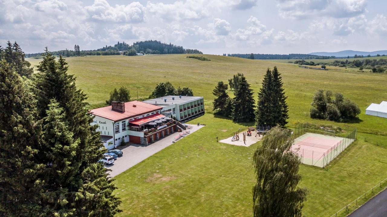 Hotel Racek Černá v Pošumaví Esterno foto